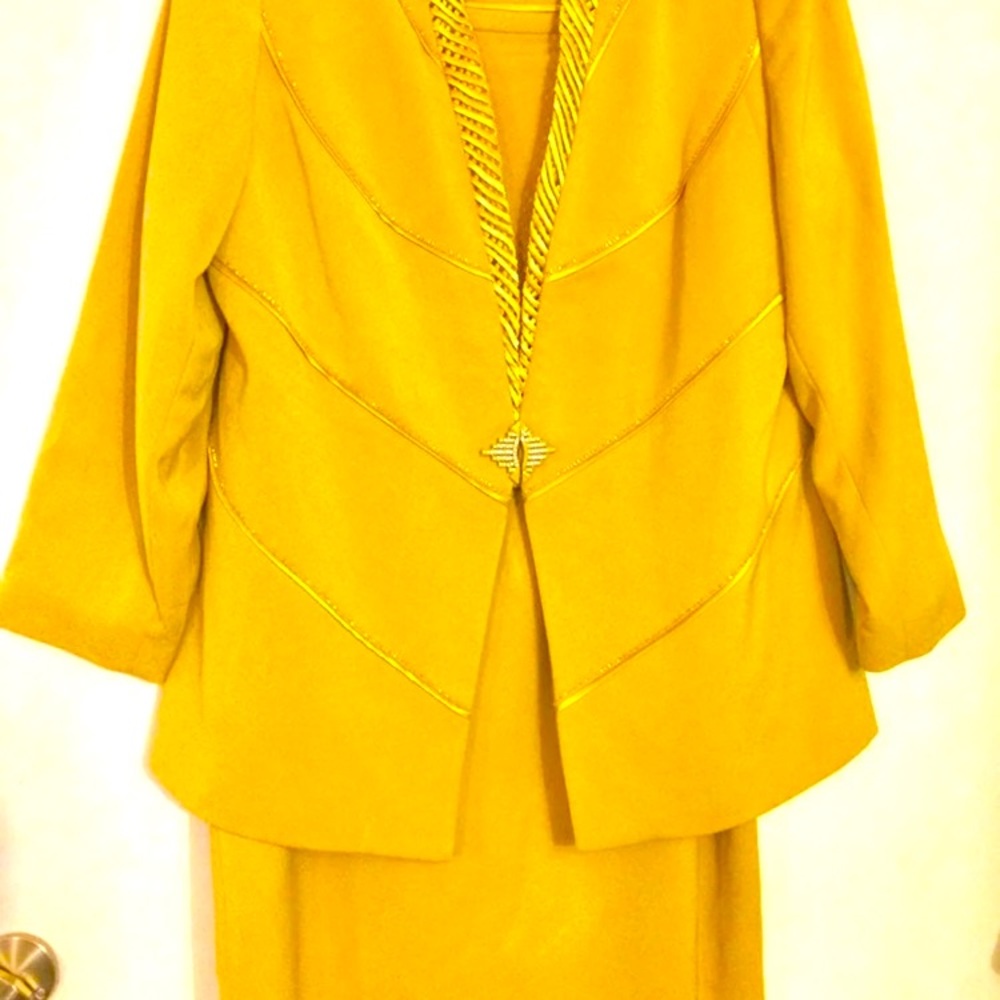 Women’s Gold 2 piece Dress Suit
